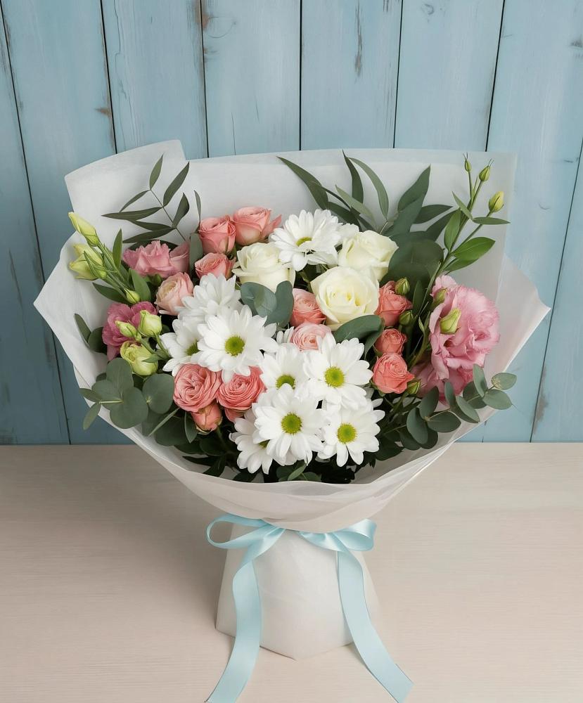Букет цветов из: Розы, Лизиантусы и Хризантемы в Высоком Мурманская область