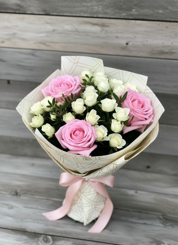 Букет цветов из: Розы в Высоком Мурманская область