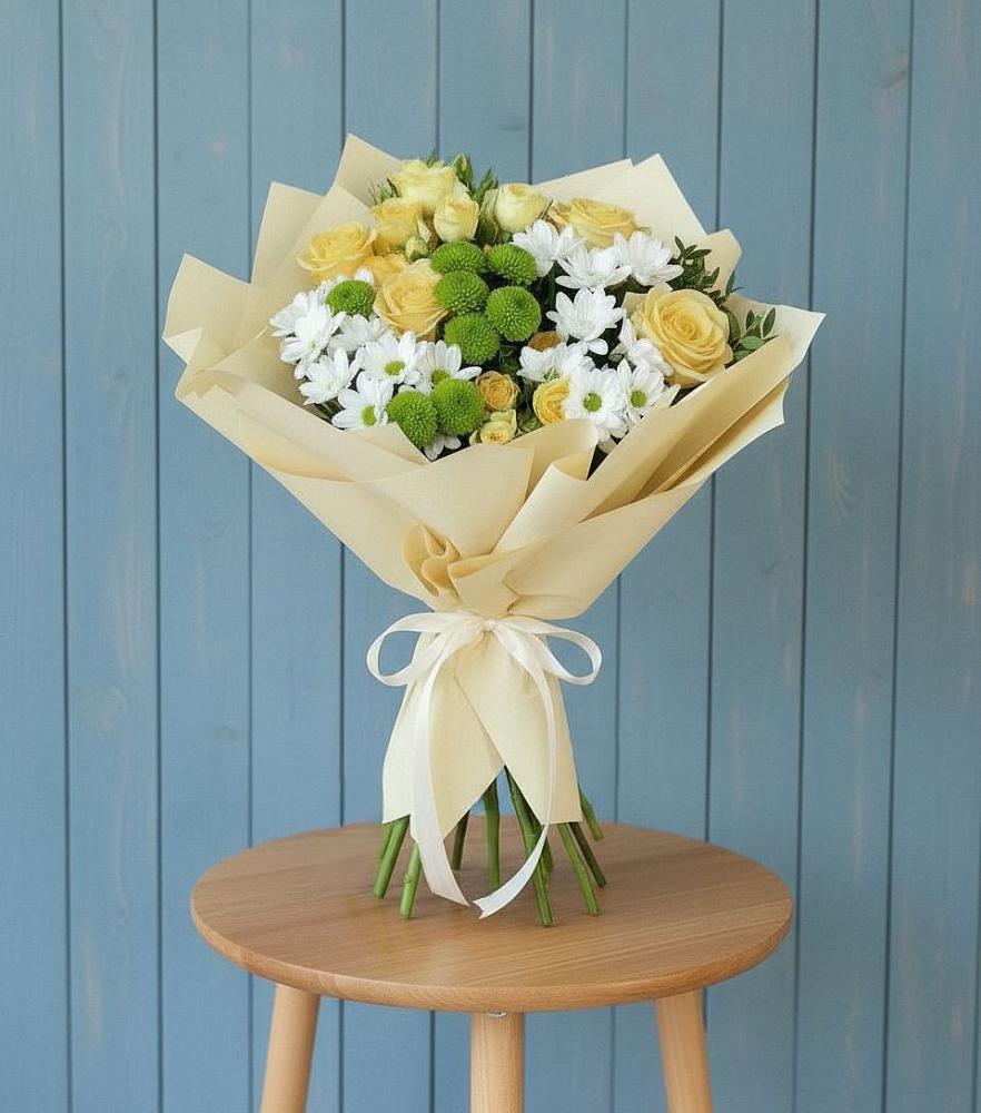 Букет цветов из: Хризантемы и Розы в Высоком Мурманская область