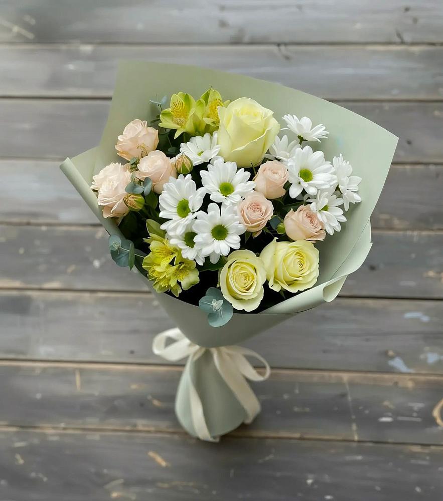 Букет цветов из: Альстромерии, Розы и Хризантемы в Высоком Мурманская область