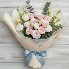 Букет цветов из:  Лизиантусы в Высоком Мурманская область