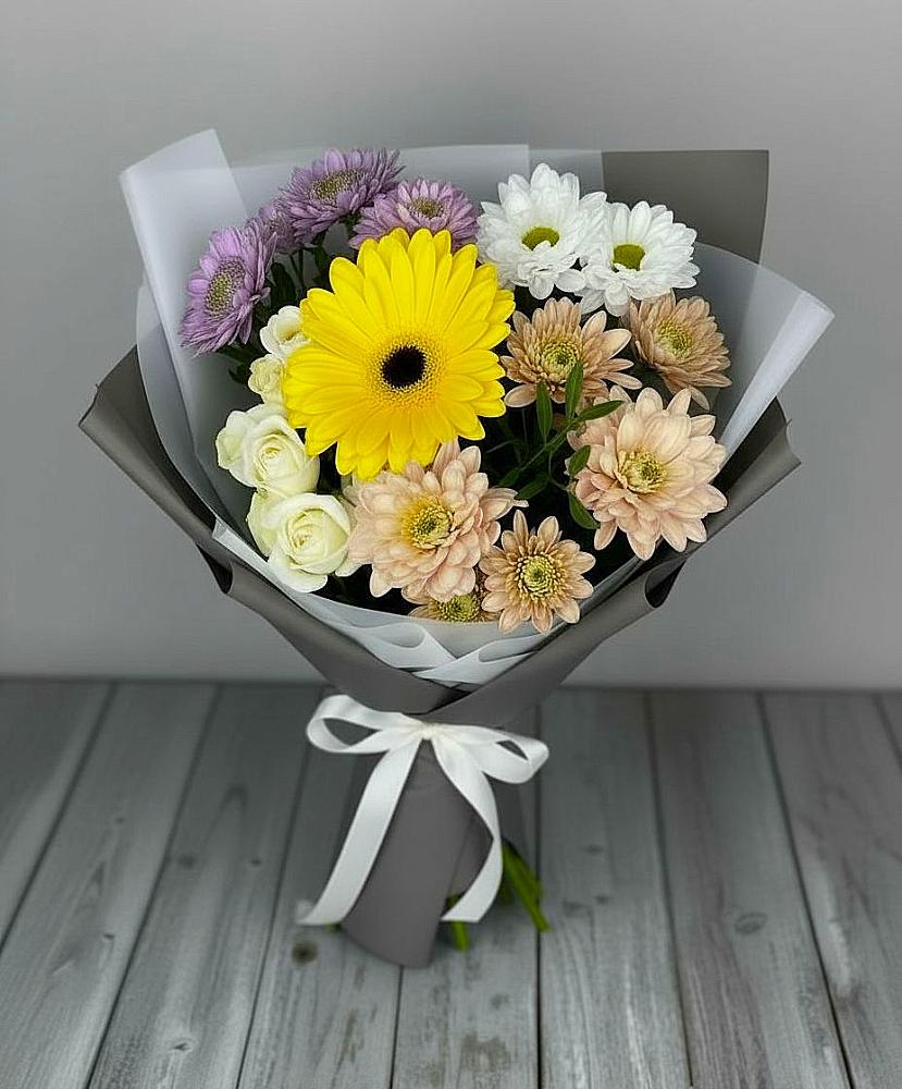 Букет цветов из: Розы, Герберы и Хризантемы в Высоком Мурманская область
