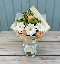 Букет цветов из:  Герберы, Розы и Хризантемы в Высоком Мурманская область