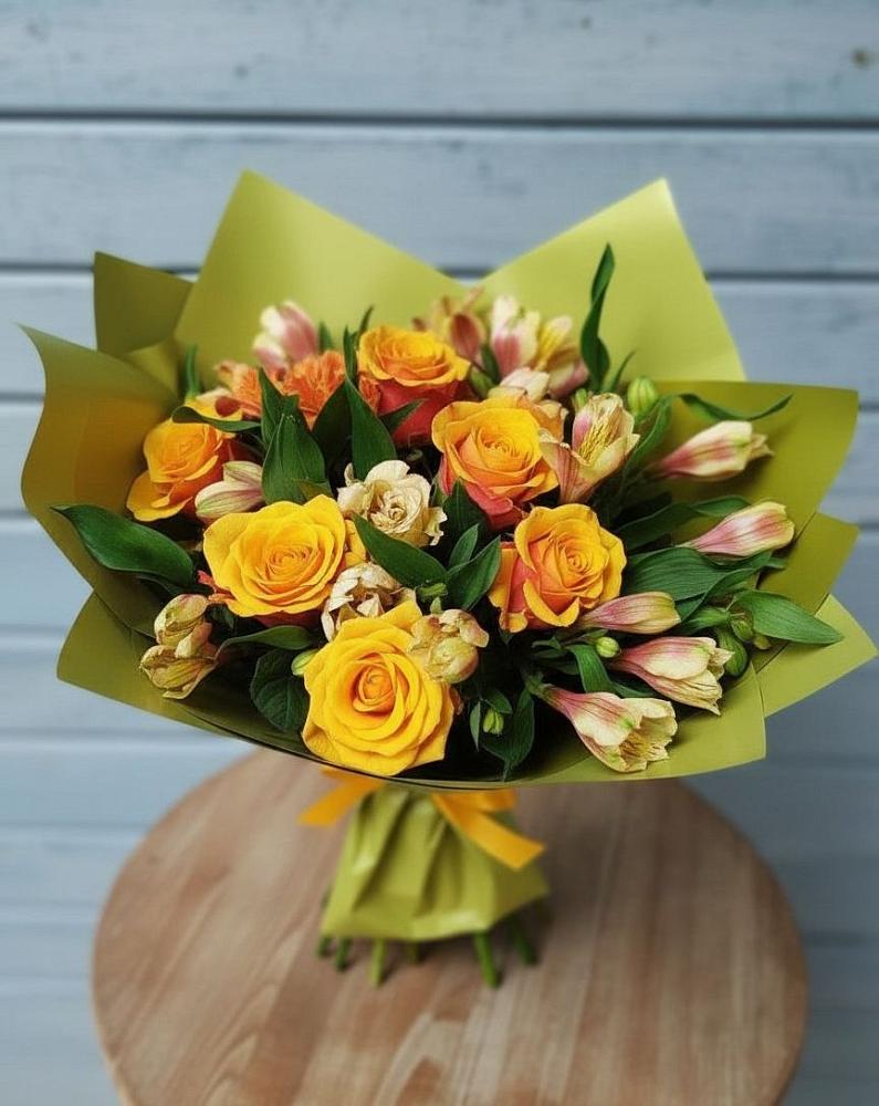 Букет цветов из: Альстромерии и Розы в Высоком Мурманская область