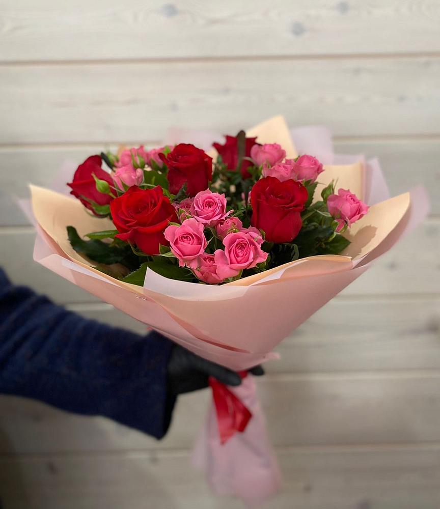 Букет цветов из: Розы в Высоком Мурманская область