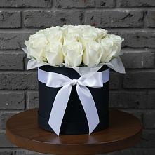 Цветочная композиция из Розы в шляпной коробке #REPLACE_PRED# Высоком Мурманская область